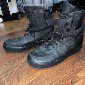 Nike SF Air Force 1 High Triple Black men’s 9.5